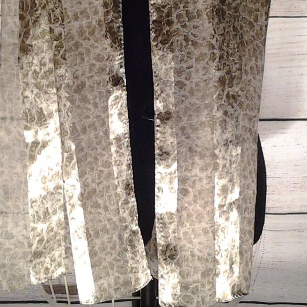 SCARF - Picture 3 of 3